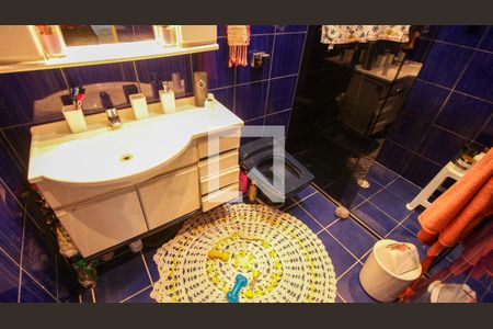 Casa à venda com 150m², 2 quartos e 2 vagasBanheiro Social