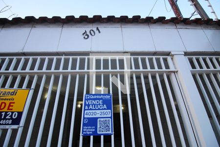 Casa à venda com 150m², 2 quartos e 2 vagasFachada/Plaquinha