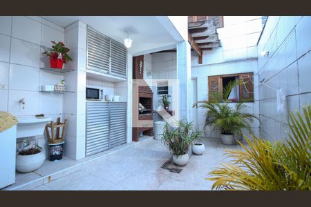 Casa à venda com 150m², 2 quartos e 2 vagasLavanderia