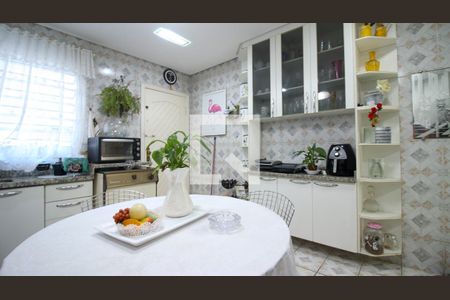 Casa à venda com 150m², 2 quartos e 2 vagasCozinha