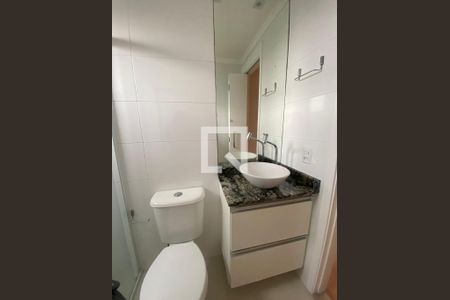 Banheiro de apartamento para alugar com 2 quartos, 45m² em Vila Florida, Guarulhos