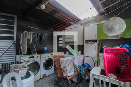 Casa à venda com 180m², 7 quartos e 1 vagaÁrea de Serviço 2