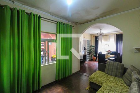 Casa à venda com 180m², 7 quartos e 1 vagaSala 2