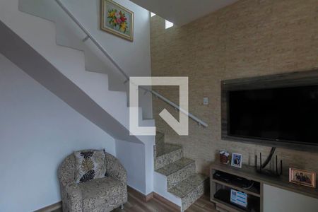 Sala 1 de casa à venda com 7 quartos, 180m² em Vila Olinda, São Paulo