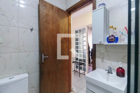 Casa à venda com 180m², 7 quartos e 1 vagaBanheiro 3