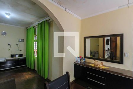 Casa à venda com 180m², 7 quartos e 1 vagaSala 2