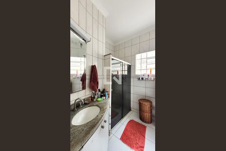 Casa à venda com 350m², 5 quartos e 3 vagas Casa à venda com 350m², 5 quartos e 3 vagasBanheiro Social