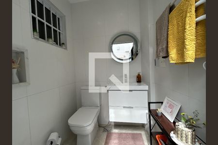 Casa à venda com 84m², 3 quartos e 1 vagaBanheiro 1