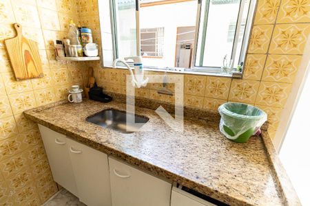 Casa à venda com 120m², 2 quartos e 2 vagasCozinha