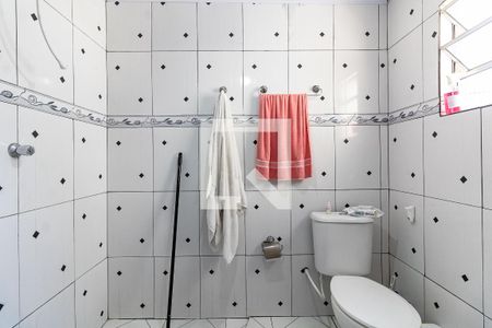 Casa à venda com 120m², 2 quartos e 2 vagasBanherio da Suíte