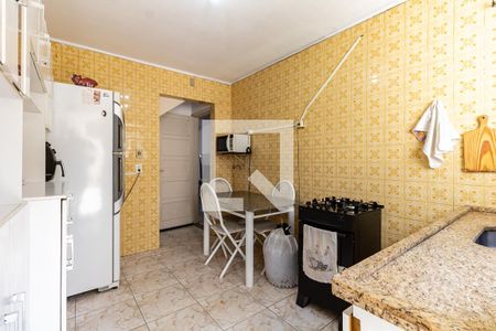 Casa à venda com 120m², 2 quartos e 2 vagasCozinha