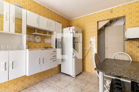 Casa à venda com 120m², 2 quartos e 2 vagasCozinha