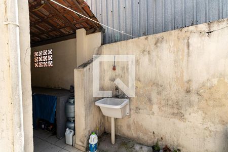 Casa à venda com 120m², 2 quartos e 2 vagasQuintal