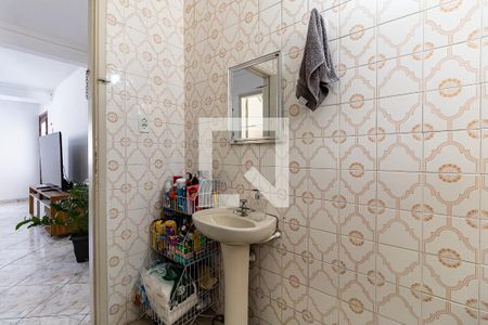 Casa à venda com 120m², 2 quartos e 2 vagasBanheiro Social