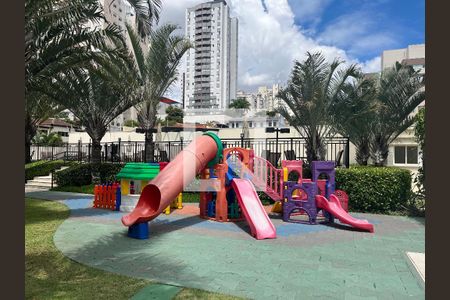 Apartamento à venda com 138m², 3 quartos e 2 vagas Apartamento à venda com 138m², 3 quartos e 2 vagasÁrea comum - Playground