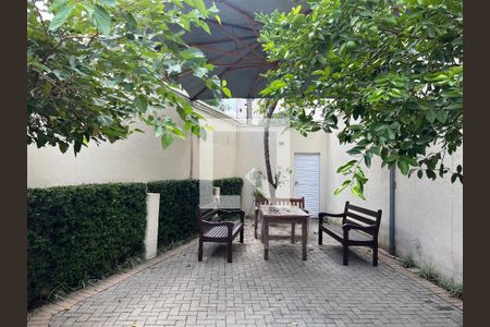 Apartamento à venda com 138m², 3 quartos e 2 vagas Apartamento à venda com 138m², 3 quartos e 2 vagasÁrea comum - Churrasqueira