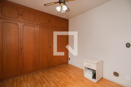 Apartamento à venda com 83m², 3 quartos e 1 vagaQuarto 2