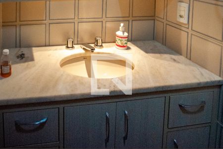 Apartamento à venda com 214m², 3 quartos e 1 vagaBanheiro do Quarto 1