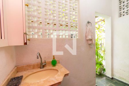 Casa para alugar com 500m², 4 quartos e 6 vagas Casa para alugar com 500m², 4 quartos e 6 vagasBanheiro da Área gourmet