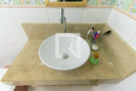 Casa para alugar com 500m², 4 quartos e 6 vagas Casa para alugar com 500m², 4 quartos e 6 vagasBanheiro da Suíte 2