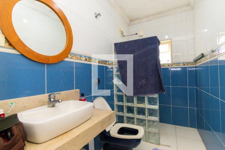 Casa para alugar com 500m², 4 quartos e 6 vagas Casa para alugar com 500m², 4 quartos e 6 vagasBanheiro da Suíte 1