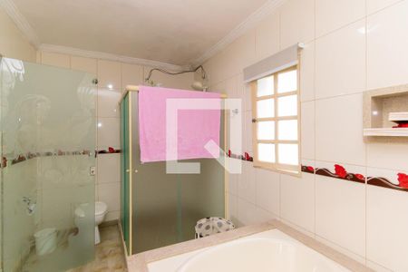 Casa para alugar com 500m², 4 quartos e 6 vagas Casa para alugar com 500m², 4 quartos e 6 vagasBanheiro da Suíte 3