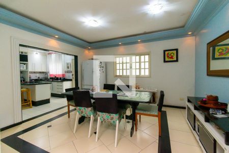 Casa para alugar com 500m², 4 quartos e 6 vagas Casa para alugar com 500m², 4 quartos e 6 vagasCopa