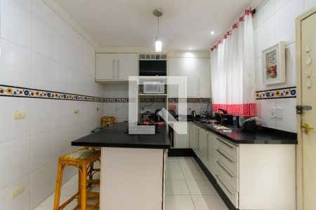 Casa para alugar com 500m², 4 quartos e 6 vagas Casa para alugar com 500m², 4 quartos e 6 vagasCozinha