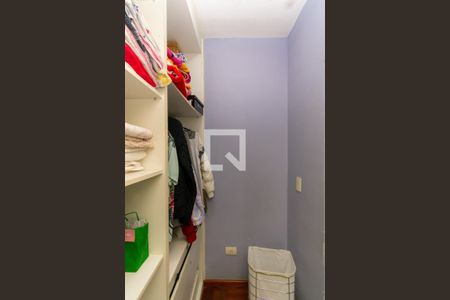 Casa para alugar com 500m², 4 quartos e 6 vagas Casa para alugar com 500m², 4 quartos e 6 vagasSuíte 2 - Closet