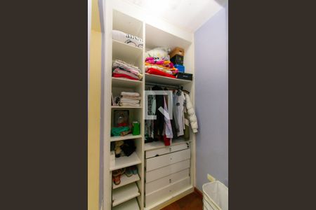 Casa para alugar com 500m², 4 quartos e 6 vagas Casa para alugar com 500m², 4 quartos e 6 vagasSuíte 2 - Closet