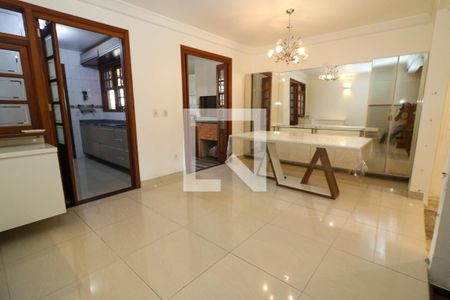 Sala de Jantar de casa à venda com 4 quartos, 180m² em Ipanema, Porto Alegre