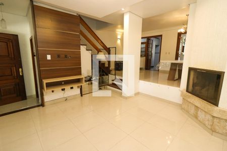 Sala de casa à venda com 4 quartos, 180m² em Ipanema, Porto Alegre