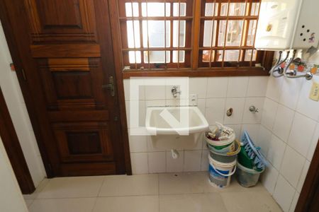 Área de Serviço de casa à venda com 4 quartos, 180m² em Ipanema, Porto Alegre