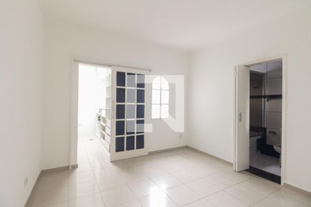 Casa à venda com 118m², 3 quartos e 2 vagasSuíte 2