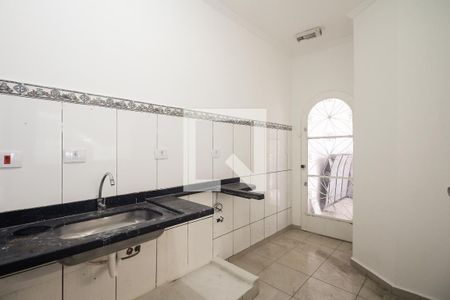 Casa à venda com 118m², 3 quartos e 2 vagasCozinha 