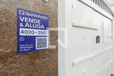 Casa à venda com 118m², 3 quartos e 2 vagasFachada 