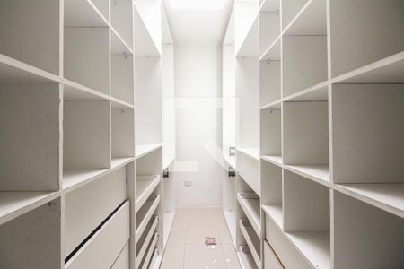 Casa à venda com 118m², 3 quartos e 2 vagasSuíte 2