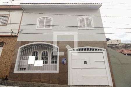 Casa à venda com 118m², 3 quartos e 2 vagasFachada 