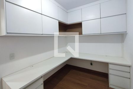 Apartamento para alugar com 76m², 2 quartos e 1 vagaEscritório