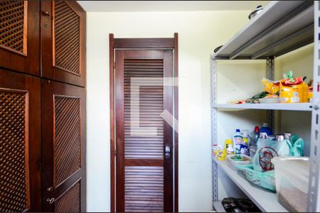 Apartamento à venda com 192m², 4 quartos e 2 vagasQuarto de Serviço