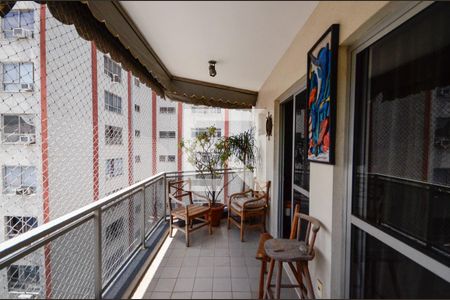 Apartamento à venda com 192m², 4 quartos e 2 vagasVaranda da Sala