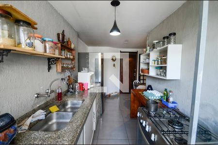Apartamento à venda com 192m², 4 quartos e 2 vagasCozinha