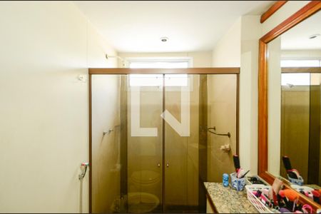 Apartamento à venda com 192m², 4 quartos e 2 vagasBanheiro da Suíte