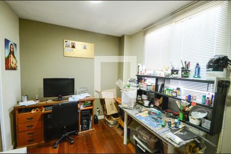 Apartamento à venda com 192m², 4 quartos e 2 vagasQuarto 2