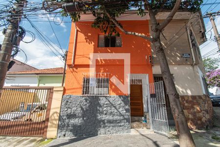 Casa para alugar com 98m², 2 quartos e sem vagaFachada