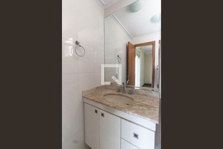 Apartamento à venda com 135m², 3 quartos e 3 vagas Apartamento à venda com 135m², 3 quartos e 3 vagasSuíte