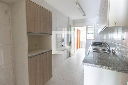Apartamento à venda com 135m², 3 quartos e 3 vagas Apartamento à venda com 135m², 3 quartos e 3 vagasCozinha