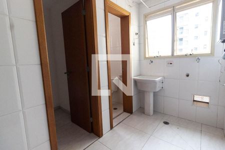 Apartamento à venda com 135m², 3 quartos e 3 vagas Apartamento à venda com 135m², 3 quartos e 3 vagasÁrea de serviço