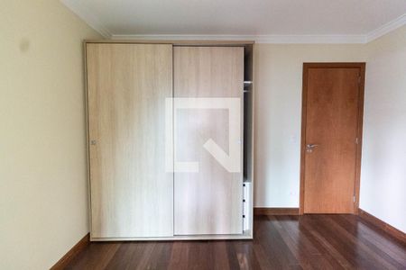 Apartamento à venda com 135m², 3 quartos e 3 vagas Apartamento à venda com 135m², 3 quartos e 3 vagasQuarto 3