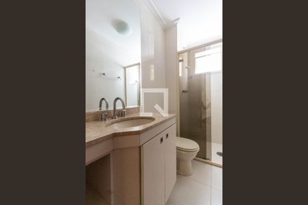 Apartamento à venda com 135m², 3 quartos e 3 vagas Apartamento à venda com 135m², 3 quartos e 3 vagasBanheiro